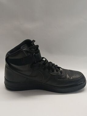 Nike Men's Black High-Top Leather Sneaker